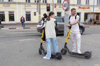 Докатился до штрафа: в Туле ГИБДД поверила самокатчиков и велосипедистов на соблюдение ПДД, Фото: 1