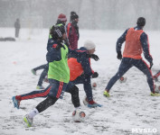 «Арсенал» готовится на снежном поле к игре против «Тосно», Фото: 5