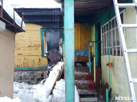 В тульском поселке Плеханово пожар уничтожил половину дома, Фото: 12