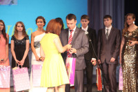 Владимир Груздев поздравил тульских выпускников-медалистов, Фото: 66