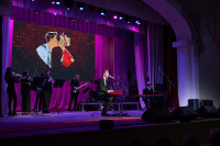 Дмитрий Миляев поздравил тульских женщин с наступающим праздником 8 Марта , Фото: 8