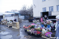 Продажа цветов возле помойки, Фото: 5