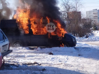 В Пролетарском районе Тулы загорелся микроавтобус, Фото: 1