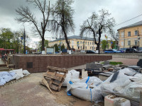 В Туле ремонтируют фонтан возле драмтеатра, Фото: 1