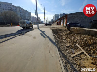 Тротуар у новой дороги на ул. Хворостухина в Туле находится в ужасном состоянии, Фото: 5