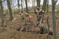 Тульские поисковики обнаружили в Арсеньевском районе массовое захоронение бойцов времен ВОВ, Фото: 6