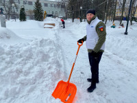 Депутаты-единороссы Тульской гордумы приняли участие в «Снежном субботнике», Фото: 3