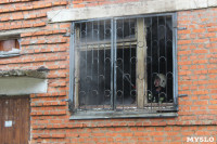 В Скуратово загорелось заброшенное училище, Фото: 11