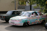В Туле автомобиль полностью забомбили поздравительными стикерами, Фото: 8