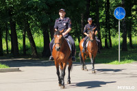 Безопасность отдыхающих в парке туляков обеспечивают полицейские на лошадях и велосипедах, Фото: 2