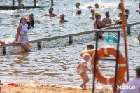 Жара в Туле: туляки спасаются от зноя на пляже в Центральном парке, Фото: 78