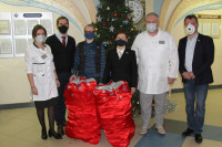 Депутаты Тульской облдумы подарили пациентам областной детской больницы новогодние подарки, Фото: 10