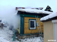 В тульском поселке Плеханово пожар уничтожил половину дома, Фото: 11