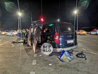 ДТП на М-2 в Туле произошло во время погони: в Mercedes-Benz нашли автомат и поддельные номера, Фото: 12