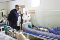 Алексей Дюмин посетил военных в госпитале и поздравил их с наступающим Новым годом, Фото: 5