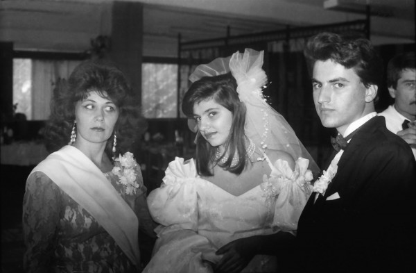 Ох, эти глазки (1993). Фото: Раду Кибзий. (Свадьба моего друга, по имени Марчел Комендант, г. Кишинёв). 