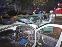 В лобовом ДТП с такси на ул. Кутузова пострадали четыре человека, Фото: 5