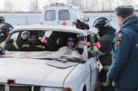В Туле сотрудники МЧС соревновались в умении спасать пострадавших в ДТП, Фото: 11
