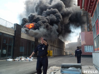 Загорелся недостроенный ТЦ на Красноармейском проспекте, Фото: 32