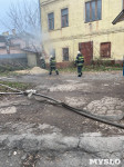 На ул. Октябрьской в Туле загорелся заброшенный дом, Фото: 1