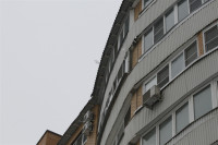 Нечищеная крыша дома №116 по пр-ту Ленина, Фото: 5