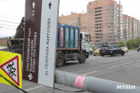 На проспекте Ленина в Туле столб упал на проезжую часть, Фото: 9