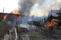На Калужском шоссе загорелся жилой дом, Фото: 14