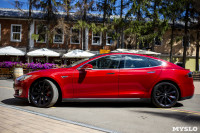 Владелец первого электромобиля Tesla рассказал, почему теперь не хочет ездить на других машинах, Фото: 40