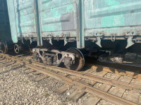 Причиной схода вагонов грузового поезда в Плеханова стали гнилые деревянные шпалы, Фото: 11