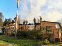 На ул. Баженова в Туле крупный пожар уничтожил жилой дом, Фото: 16