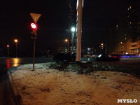 Авария вечером 15 декабря: легковушка врезалась в заправочную стеллу, Фото: 3