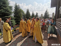 В Князь-Владимирском храме на территории Туламашзавода прошли Божественная литургия и крестный ход, Фото: 54