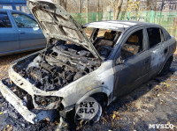 Ночной пожар в Петелино: огонь повредил три автомобиля, Фото: 9