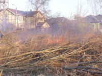 Возгорание сухой травы на ул.Комбайновая, Фото: 7