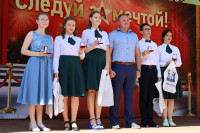 Выпускников из Новомосковска наградили золотыми и серебряными медалями: фоторепортаж, Фото: 1