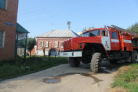 Пять пожарных расчетов тушили гараж в Туле, Фото: 7