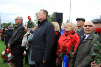 Депутаты областной Думы почтили память Николая Макаровца, Фото: 5