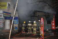 На ул. Оборонной в Туле сгорел магазин., Фото: 14