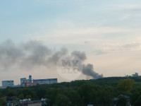 Крупный пожар в Туле: горит строительный склад-магазин, Фото: 5