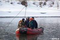 Провалившийся под лед школьник и терпящий бедствие рыбак: спасатели провели учения на Упе в Туле, Фото: 36