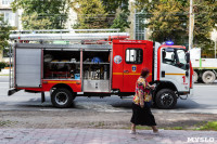 Пожарные эвакуировали людей из здания УМВД России по Тульской области, Фото: 53