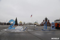 На площади Ленина сбили новогоднюю конструкцию, Фото: 5
