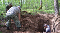 В Белевском районе в братской могиле поисковики нашли останки 27 красноармейцев, Фото: 2