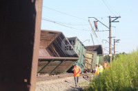 В Тульской области грузовой поезд сошел с рельсов, Фото: 9