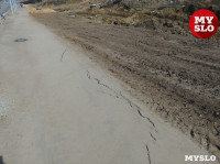 Тротуар у новой дороги на ул. Хворостухина в Туле находится в ужасном состоянии, Фото: 28