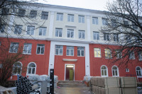 Дмитрий Миляев проверил, как идет ремонт вечерней школы на ул. Зорге, Фото: 24
