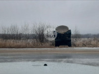 Гололед: в Алексинском районе улетела в кювет цистерна и перевернулась легковушка, Фото: 5