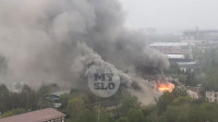Пожар рядом со стадионом «Арсенал»: загорелся автосервис, Фото: 2