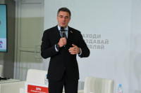 Алексей Эрк представил студентам-медикам выставку «Солдаты жизни», Фото: 2