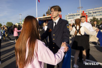 На главной площади города сотни туляки станцевали вальс под «Синий платочек», Фото: 22